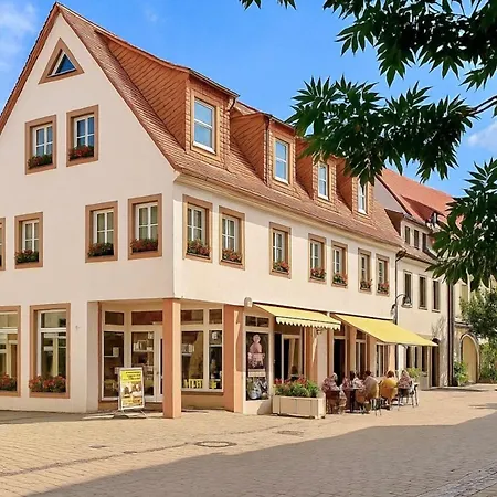 Goldblatt-apart, Im Zentrum Von * Querfurt